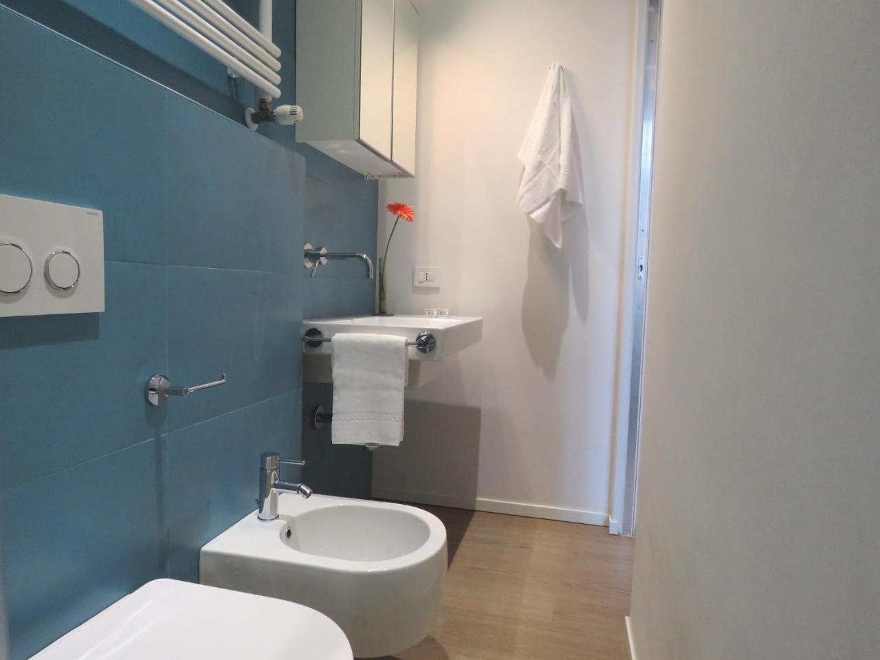 Santa Croce Apartments Болонья Экстерьер фото
